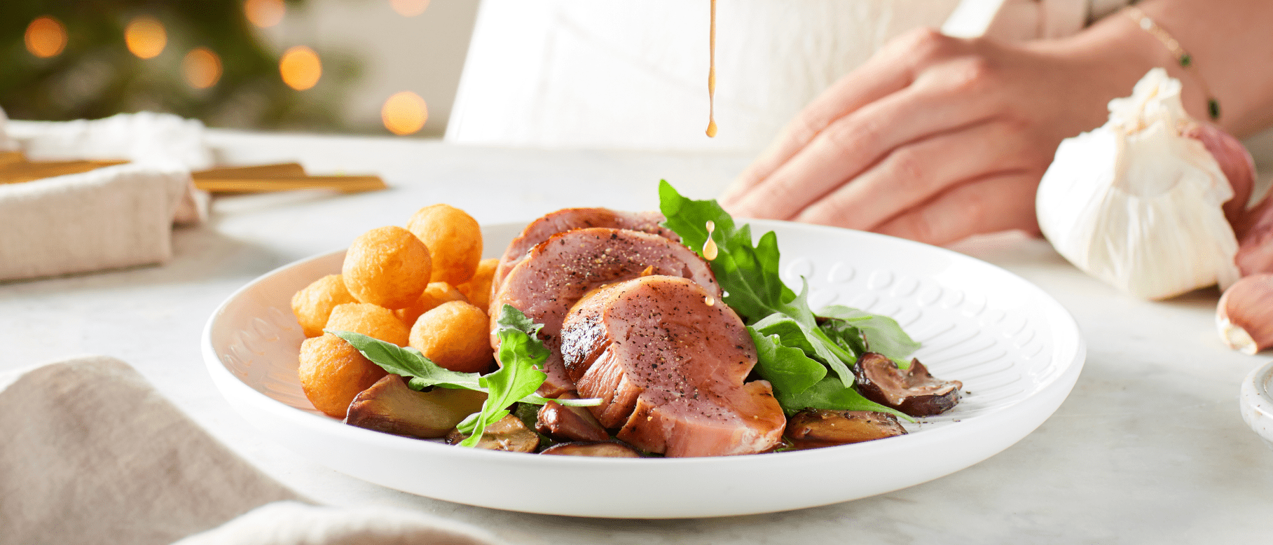 Filet de porc ardennais sur un lit d’épinards avec des noisettes de pommes de terre